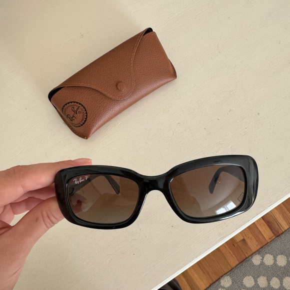 Ray-Ban Y2K Black Sunglasses - Picture 4 of 14